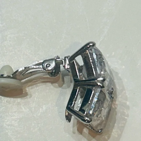 Carlisle Large Emerald Cut Crystal Clip Earrings Double Baguette Rhodium NWOT - Picture 3 of 11
